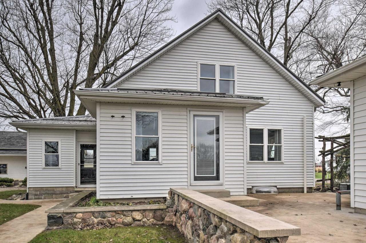 Charming Dairy Farm Home In Indiana Amish Country Shipshewana Bagian luar foto